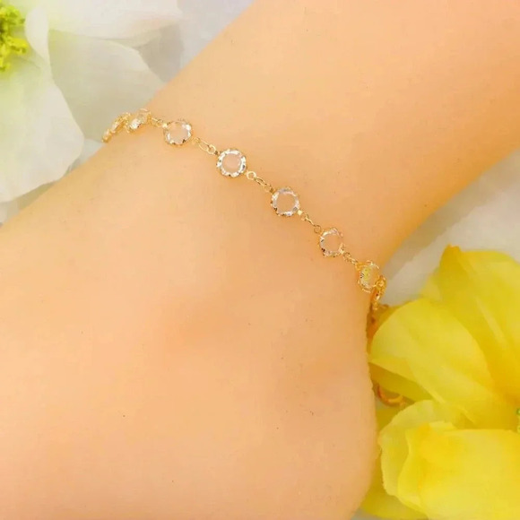 Minimalist Anklet, Sleek & Modern Design, Women’s Fashion, YC110466-A - Picture 5 of 10
